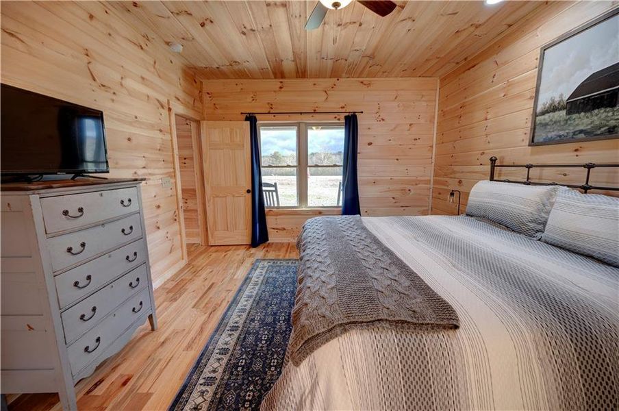 Furnished interior view inside a new home in , Ranger (Image 16).