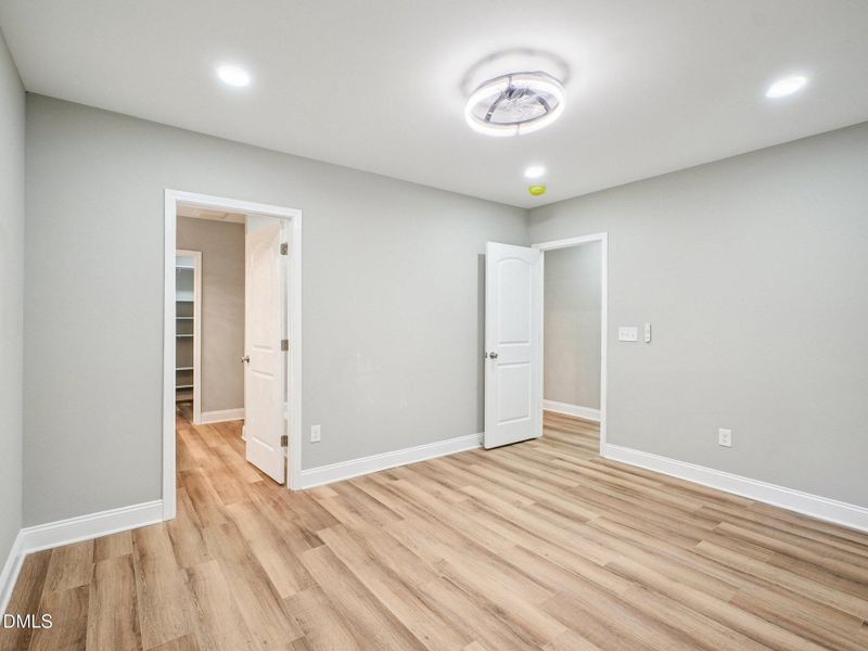 17-web-or-mls-Ridley St-S1211-017