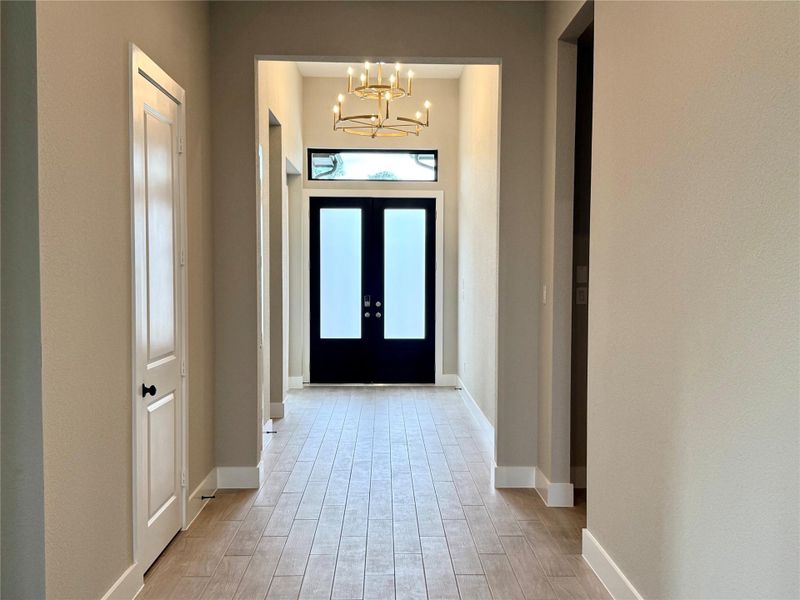 Foyer - 8' double doors - Foyer - 8' double doors -