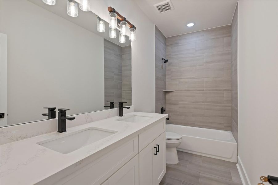 Furnished interior view inside a new home in , Houston (Image 9).