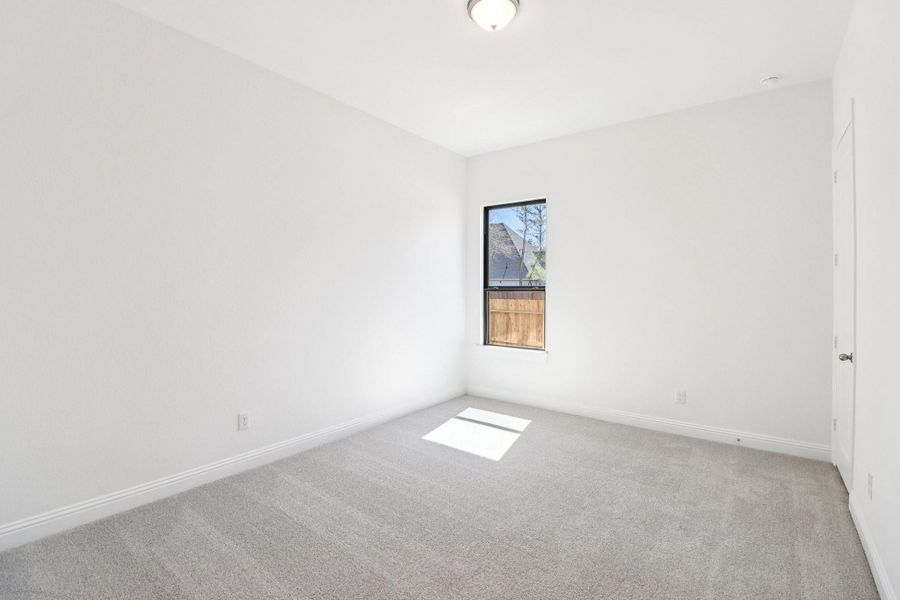 Spacious, unfurnished interior of a new home in Evergreen 60', Conroe (Image 38).