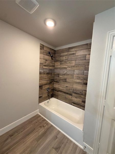 Furnished interior view inside a new home in , Baytown (Image 8).