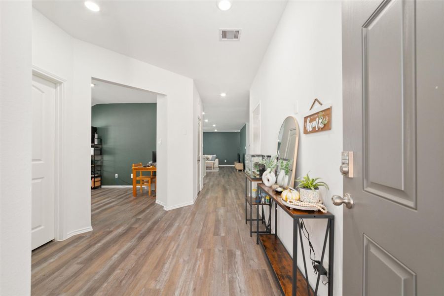 Image 24 of a home in Sunterra.