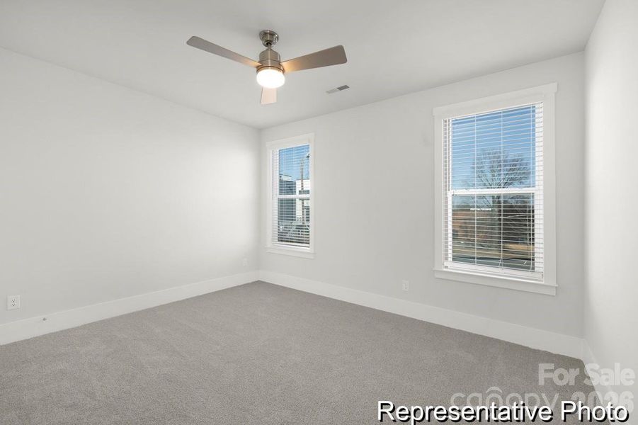 Spacious, unfurnished interior of a new home in Beaver Creek, Statesville (Image 17).