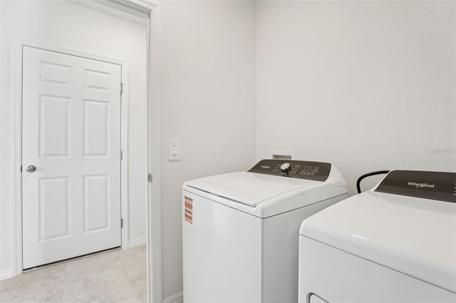 Close-up of interior finishes inside a home in Lawson Dunes - Signature Series, Haines City (Image 18).