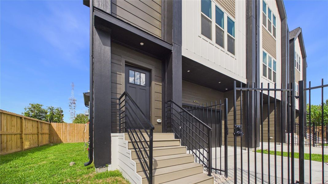 Exterior details and patio area of a home in , Houston (Image 4). Exterior details and patio area of a home in , Houston (Image 4).