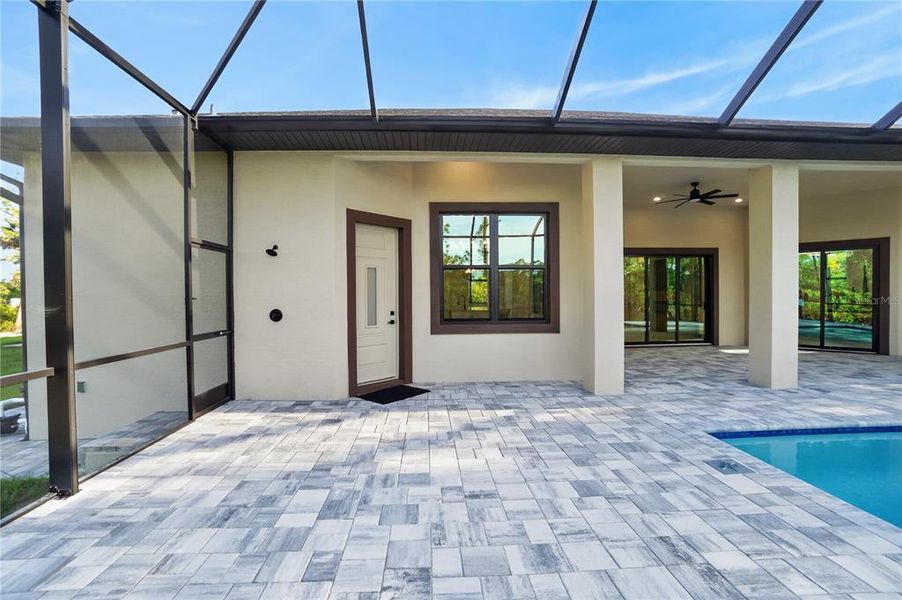 Exterior details and patio area of a home in , Port Charlotte (Image 44).