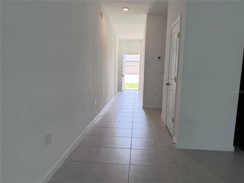 Spacious, unfurnished interior of a new home in , Lake Wales (Image 6). Spacious, unfurnished interior of a new home in , Lake Wales (Image 6).