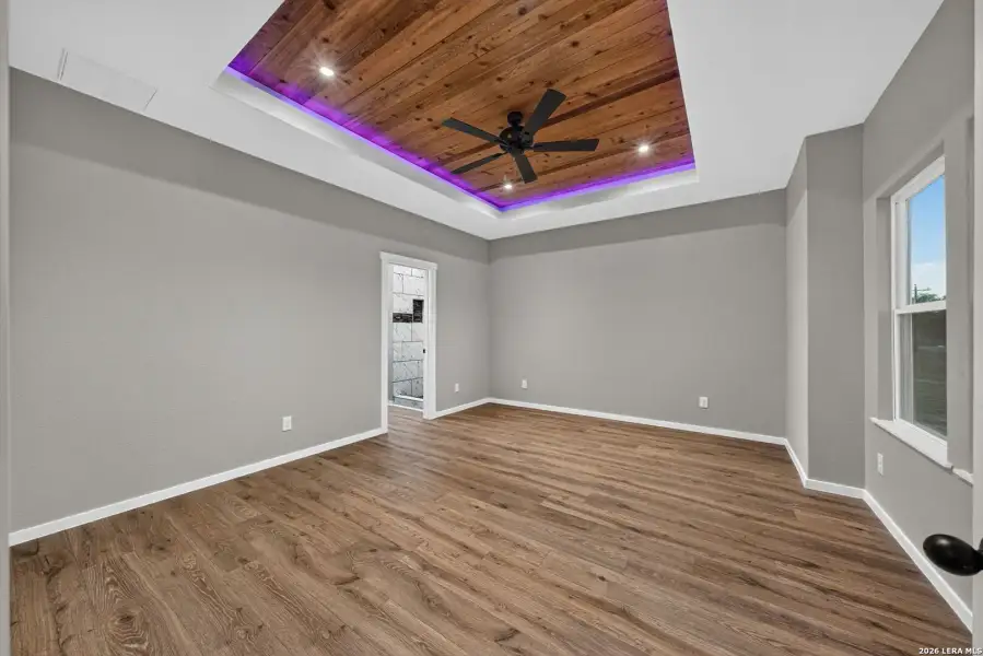 Spacious, unfurnished interior of a new home in , Somerset (Image 28).