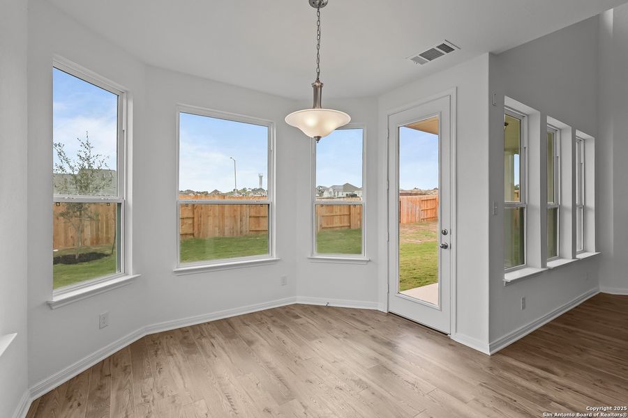 Spacious, unfurnished interior of a new home in Homestead 75', Schertz (Image 34).