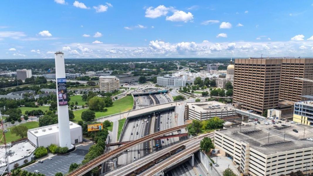 Condo located in Atlanta, GA showcasing its design and architecture (Image 20). Condo located in Atlanta, GA showcasing its design and architecture (Image 20).