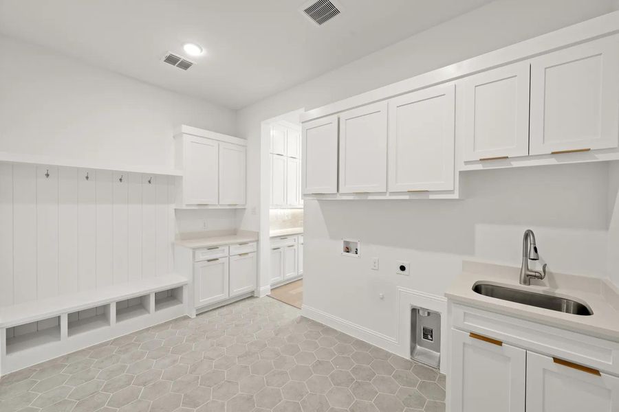 Eastland II Laundry Room