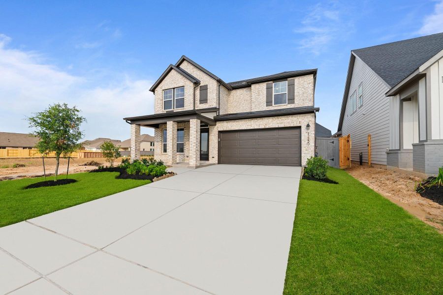 Welcome to The Ivyridge by David Weekley Homes. Move-In-Ready Now!