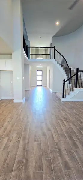Spacious, unfurnished interior of a new home in Beacon Hill, Waller (Image 6). Spacious, unfurnished interior of a new home in Beacon Hill, Waller (Image 6).