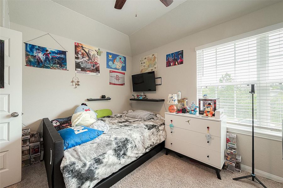 Furnished interior view inside a new home in Cliffstone Hills, Conroe (Image 33). Furnished interior view inside a new home in Cliffstone Hills, Conroe (Image 33).