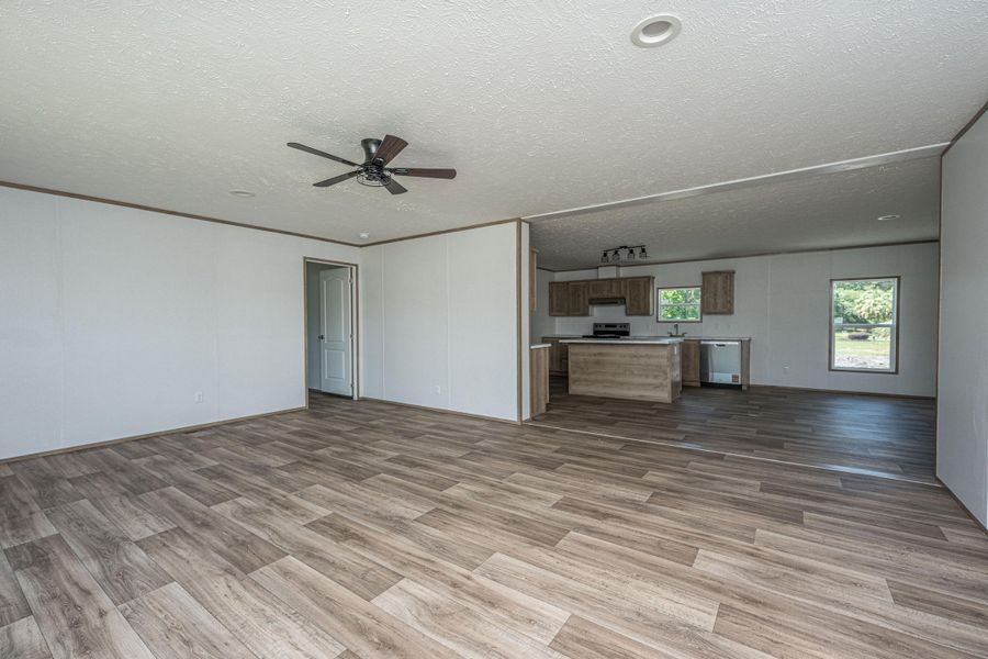 Spacious, unfurnished interior of a new home in , St. George (Image 13).