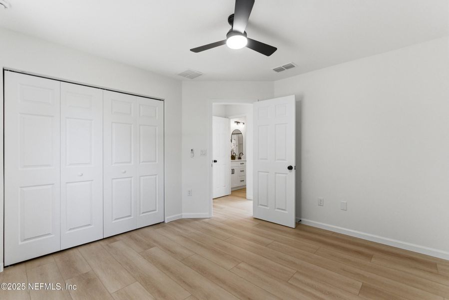Spacious, unfurnished interior of a new home in , Jacksonville (Image 41).