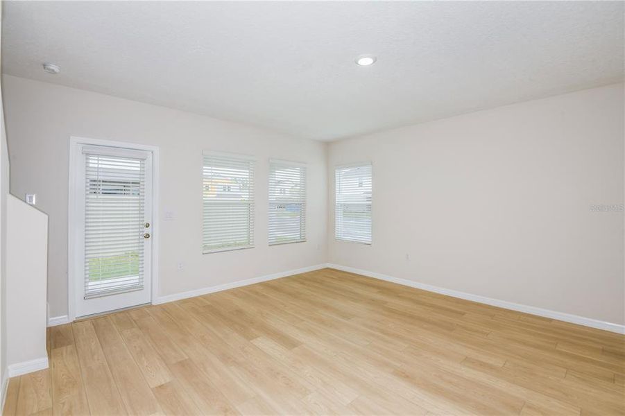 Spacious, unfurnished interior of a new home in Grove at Crosswind, Haines City (Image 10). Spacious, unfurnished interior of a new home in Grove at Crosswind, Haines City (Image 10).