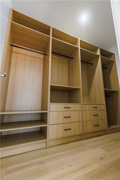 Image 93 of a home in .