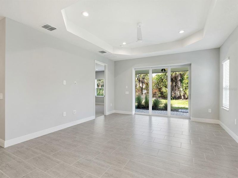 Spacious, unfurnished interior of a new home in , Venice (Image 23).