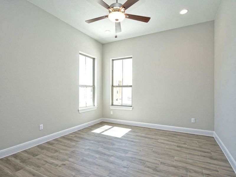 Representative unfurnished interior of a home built from the Siena III by Giddens Homes in Clearwater Ranch, Liberty Hill (Image 198).