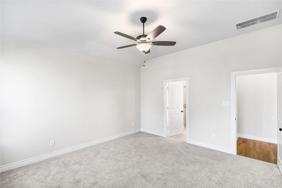 Spacious, unfurnished interior of a new home in Lexington Heights, Willis (Image 26). Spacious, unfurnished interior of a new home in Lexington Heights, Willis (Image 26).