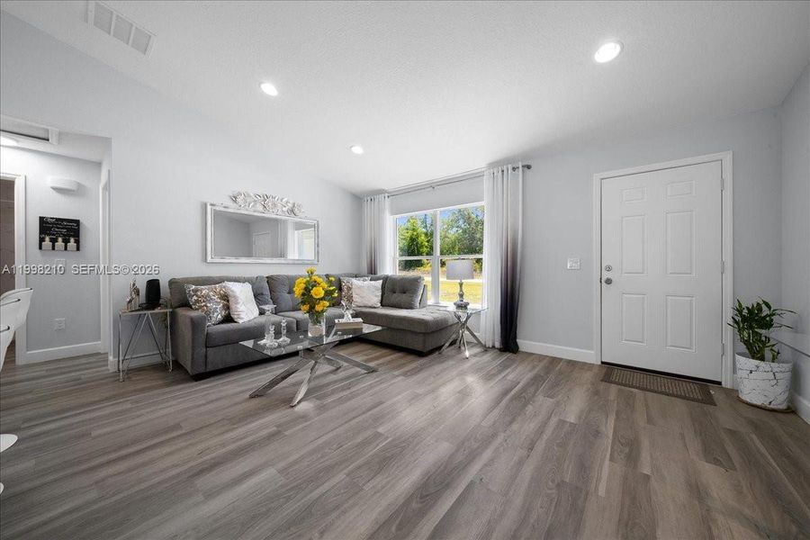 Furnished interior view inside a new home in , Ocala (Image 11).