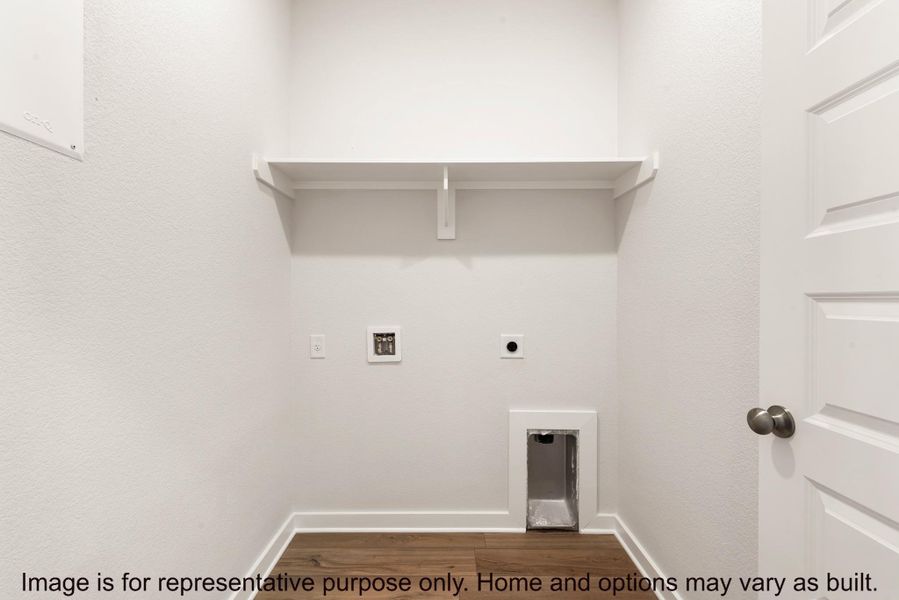 Spacious, unfurnished interior of a new home in , Brenham (Image 10).