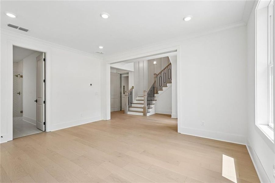 Spacious, unfurnished interior of a new home in Park Walke, Alpharetta (Image 45).