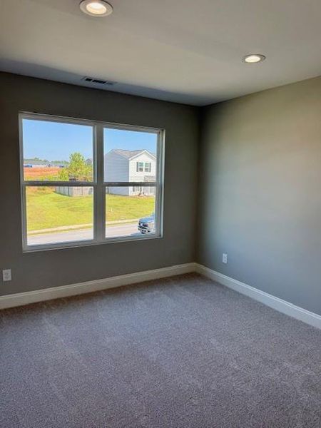 Spacious, unfurnished interior of a new home in , Calhoun (Image 6).