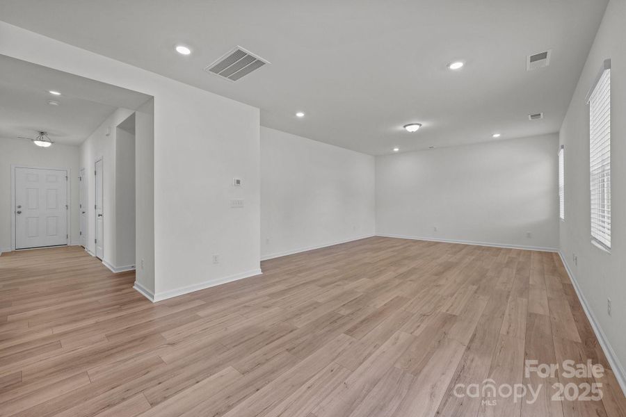 Spacious, unfurnished interior of a new home in Piper Landing, Concord (Image 18).