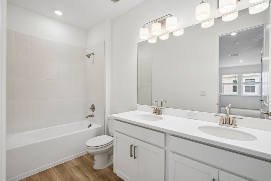 Furnished interior view inside a new home in Tiburon, Nokomis (Image 8).