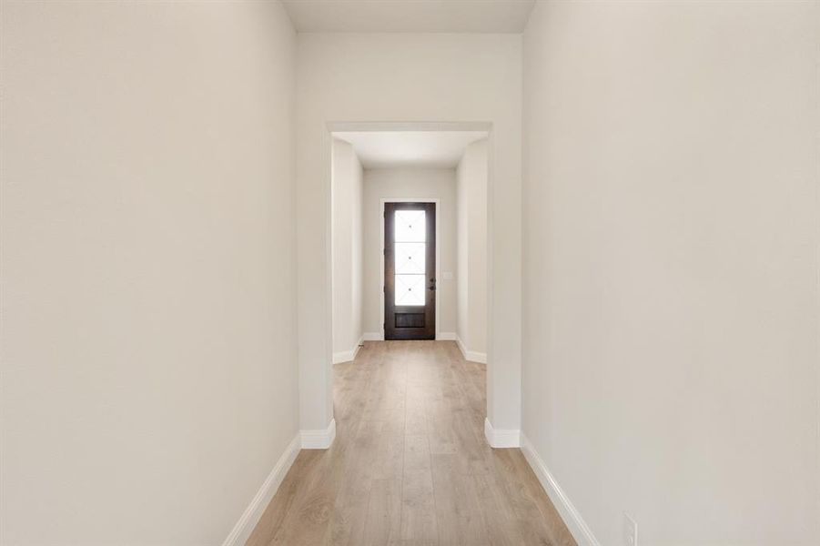 Spacious, unfurnished interior of a new home in The Retreat at North Grove 60, Waxahachie (Image 19). Spacious, unfurnished interior of a new home in The Retreat at North Grove 60, Waxahachie (Image 19).