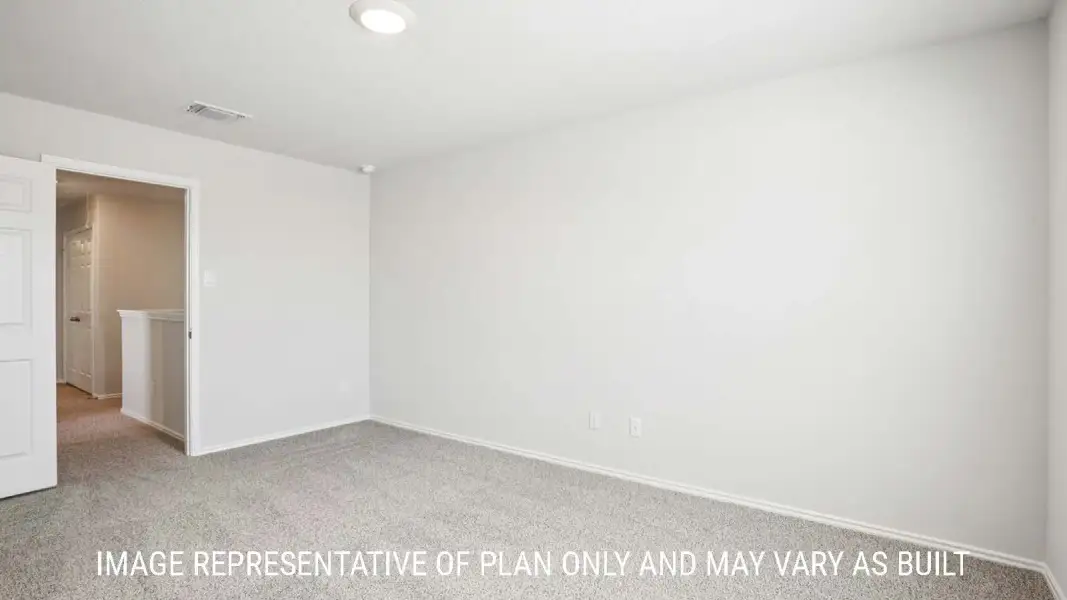Spacious, unfurnished interior of a new home in Reynolds Crossing, Killeen (Image 19).