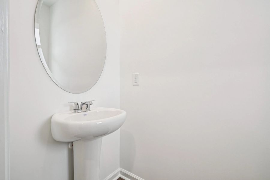 1/2 Bath - Compact and bold, with high-style impact.