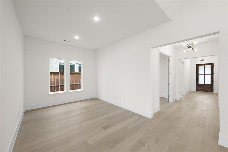 460 Shadowfax- Dining-1