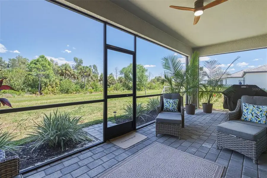 Exterior details and patio area of a home in , Venice (Image 22).