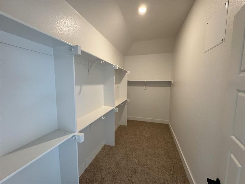 Spacious, unfurnished interior of a new home in Taylor Ranch, Springtown (Image 11).