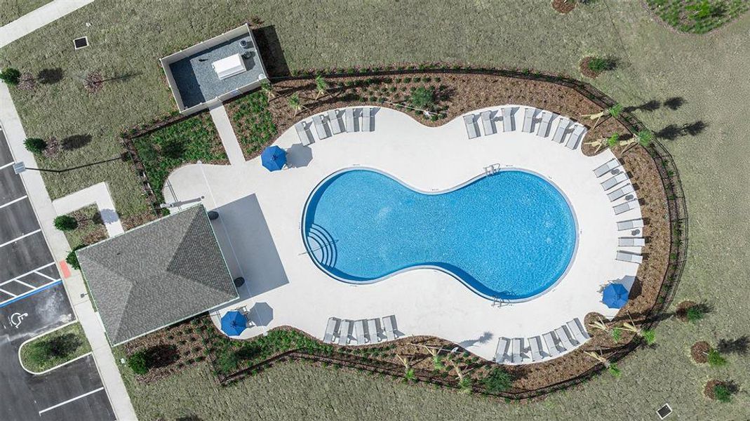 Community amenities in Waterstone, Groveland (Image 5).