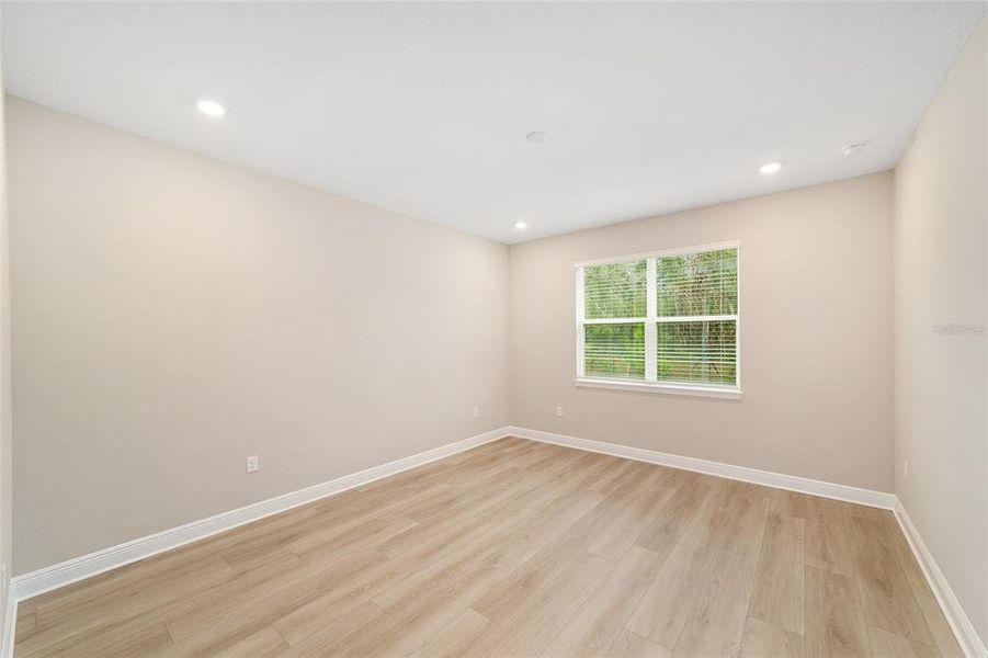 Spacious, unfurnished interior of a new home in , Ocala (Image 36).
