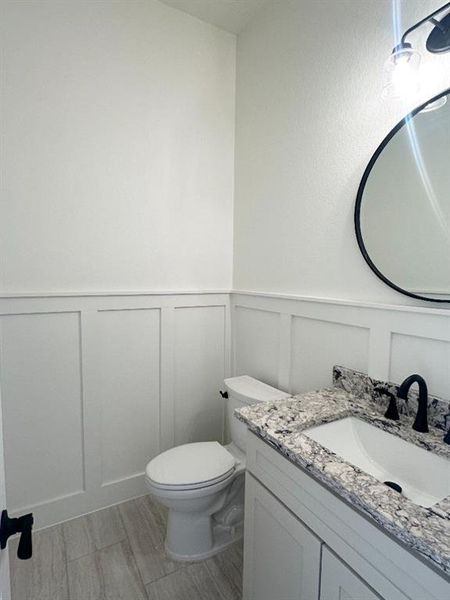 Furnished interior view inside a new home in , Weatherford (Image 14).