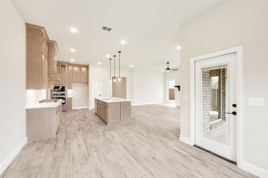 Furnished interior view inside a new home in Sonoma Verde, McLendon-Chisholm (Image 12).