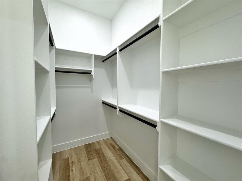 Spacious, unfurnished interior of a new home in , Greenville (Image 22).