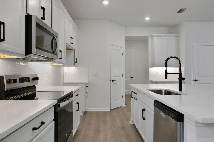 4br New Home in Parrish, FL.  - Slide 20