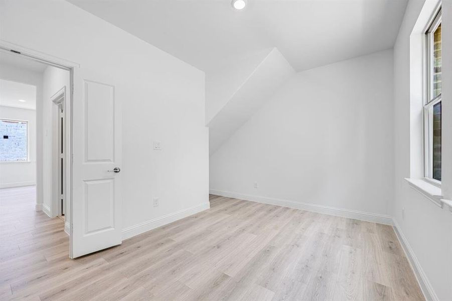 Spacious, unfurnished interior of a new home in Stoneridge, Melissa (Image 20). Spacious, unfurnished interior of a new home in Stoneridge, Melissa (Image 20).