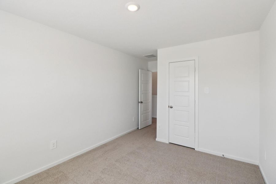 Spacious, unfurnished interior of a new home in Pine Lake Cove - Premier Series, Montgomery (Image 19).