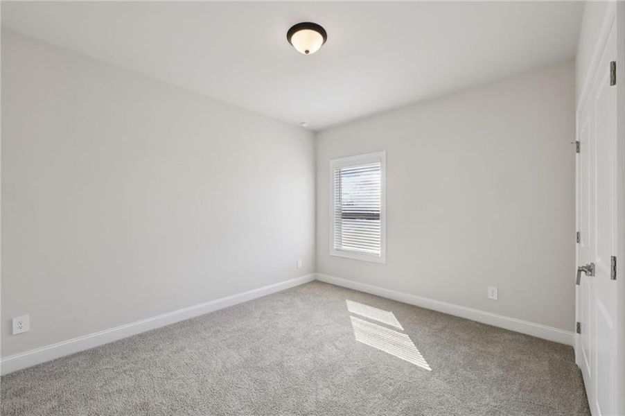 Spacious, unfurnished interior of a new home in River Pointe, Monroe (Image 20).