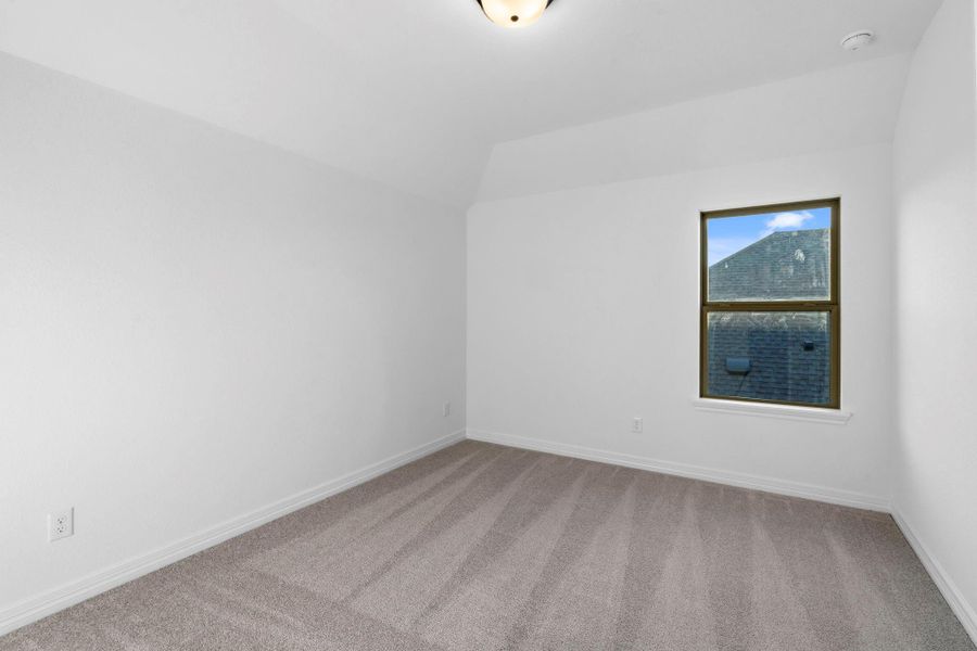 Spacious, unfurnished interior of a new home in Brookewater, Rosenberg (Image 33).