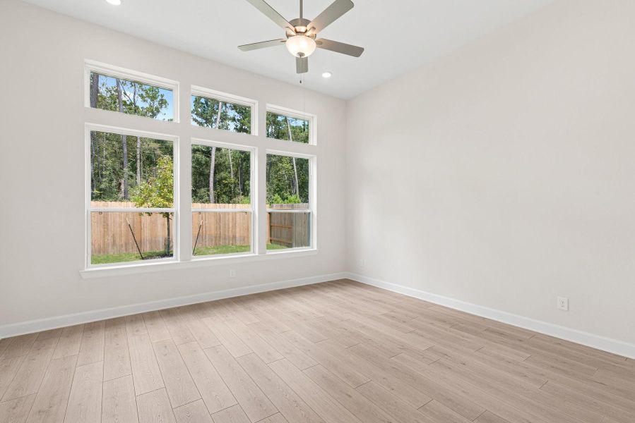 Spacious, unfurnished interior of a new home in ARTAVIA 45' Homesites, Conroe (Image 16).