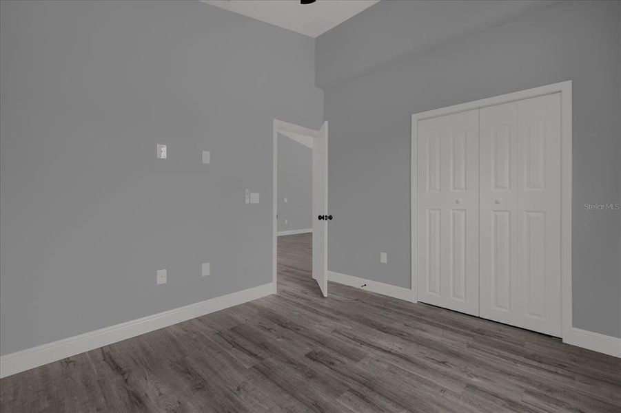 Spacious, unfurnished interior of a new home in , Deland (Image 16).